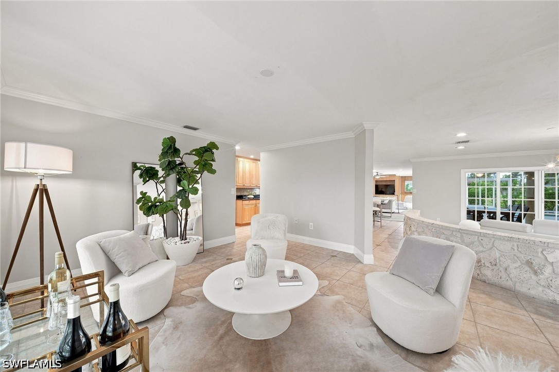 4 Bed Pool Home for Sale in Park Shore, photo 7
