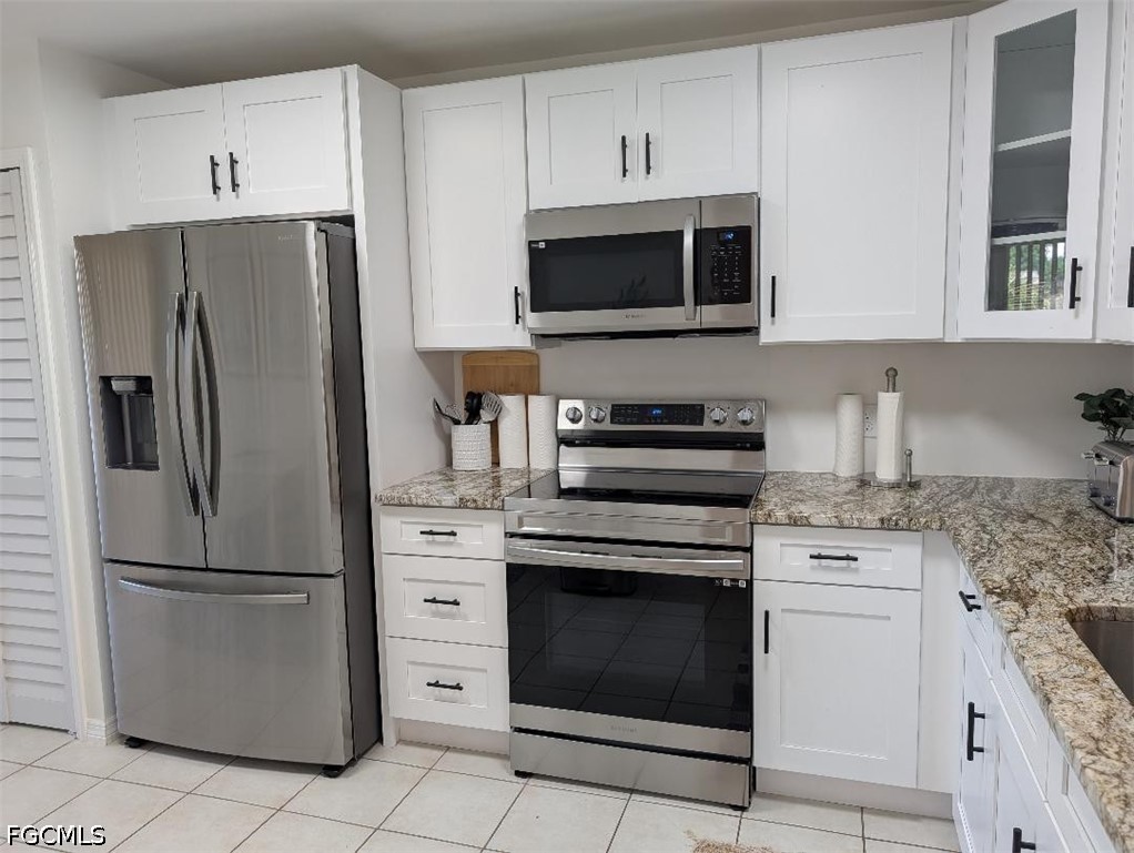 2 Bed Waterfront Home for Sale in North Fort Myers, photo 7
