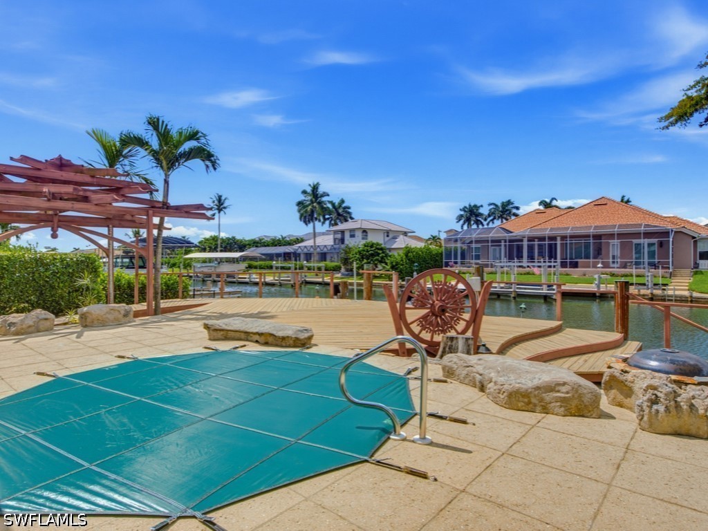 2 Bed Waterfront Home for Sale in Marco Beach, photo 7