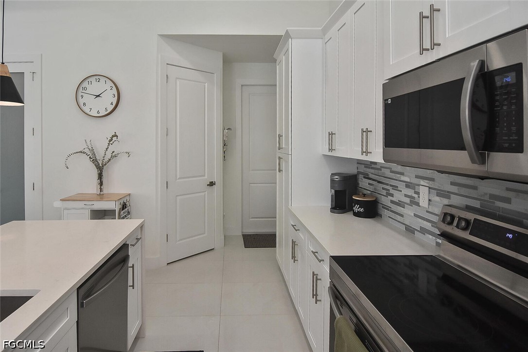 3 Bed Pool Home for Sale in Cape Coral, photo 7