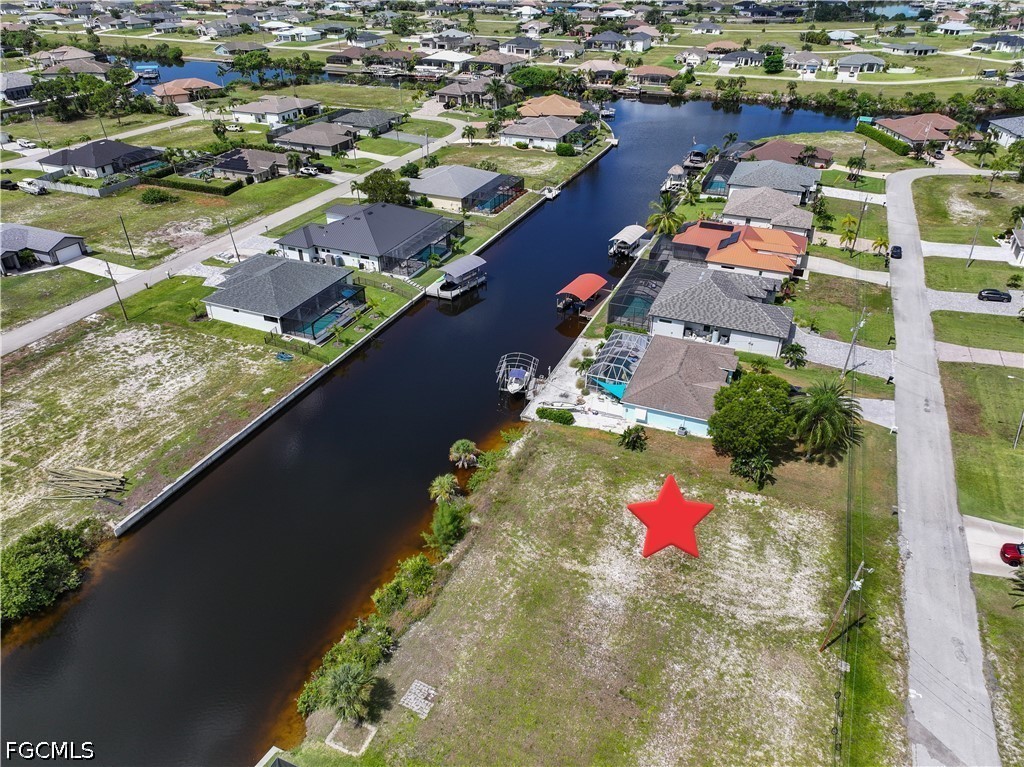 Waterfront Home for Sale in Cape Coral, photo 7