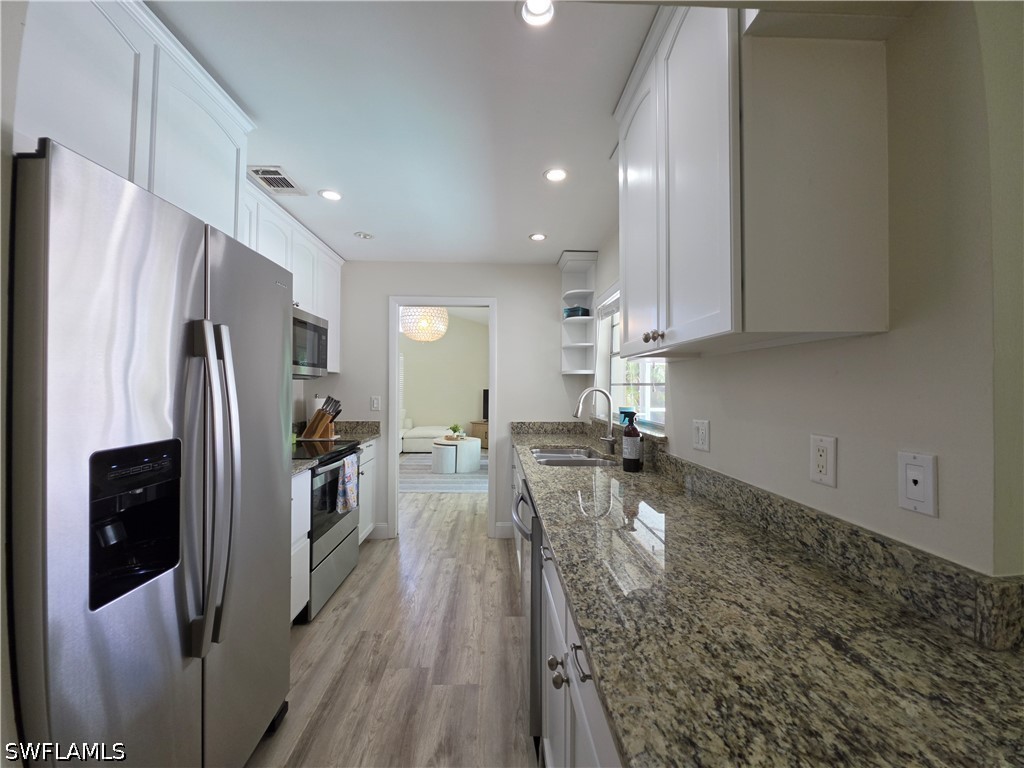 3 Bed Pool Home for Sale in Westlake, photo 7