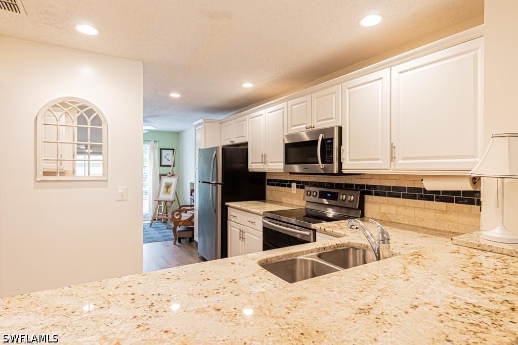 2 Bed Waterfront Home for Sale in Naples, photo 7