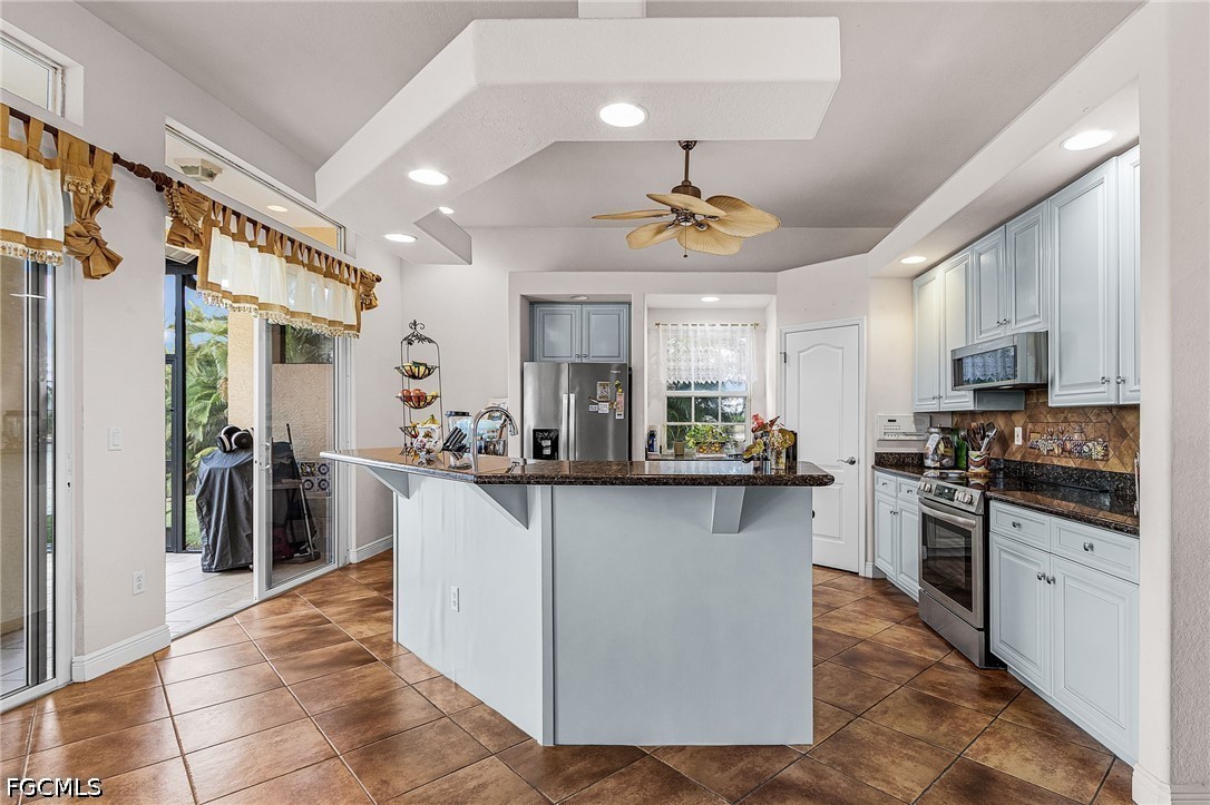 3 Bed Pool Home for Sale in Cape Coral, photo 7