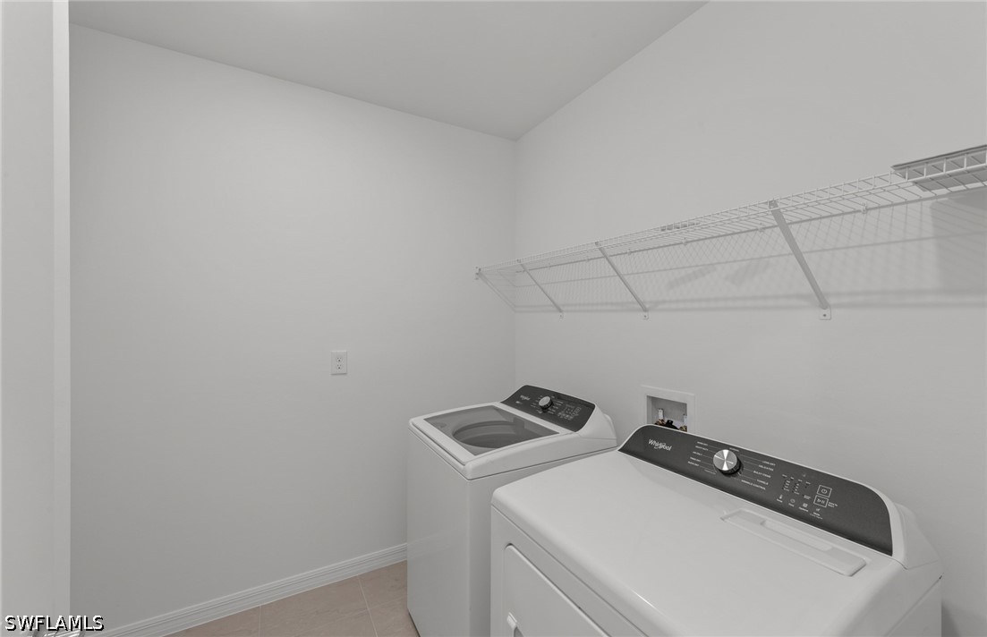 4 Bed SingleFamilyResidence for Sale in Whispering Lakes, photo 7