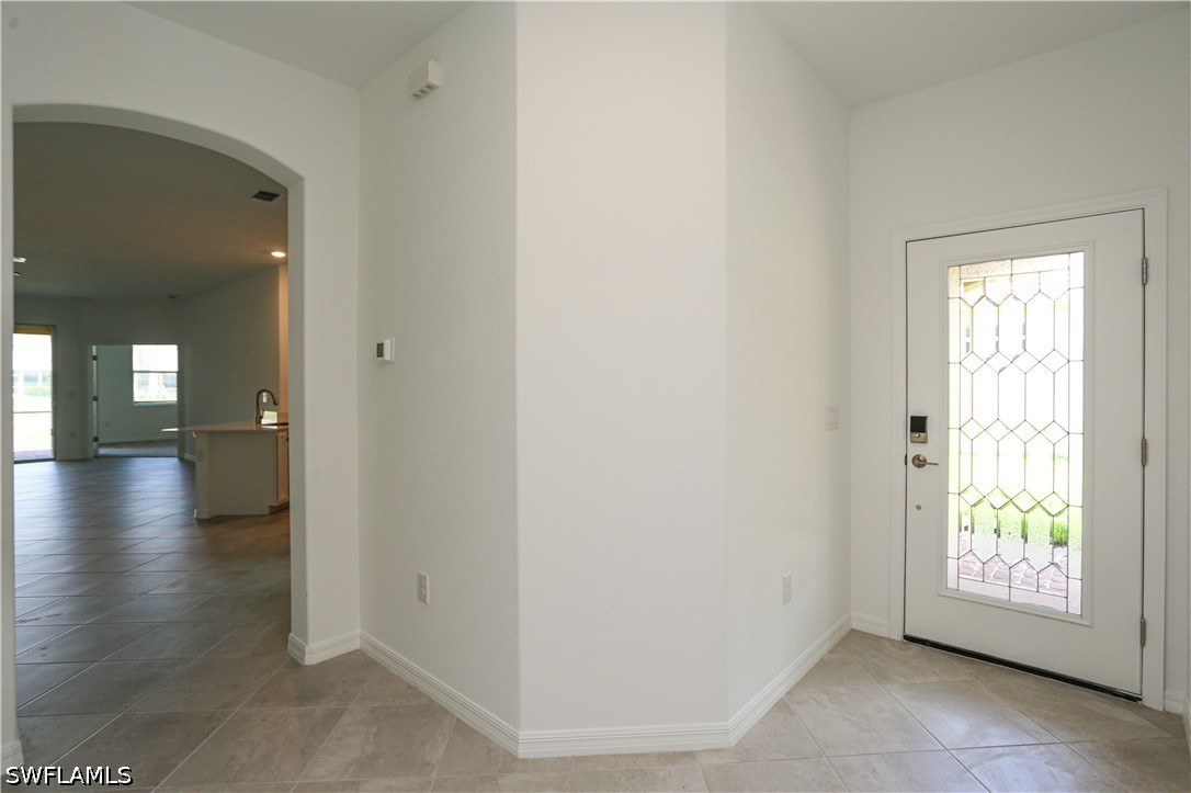 2 Bed Waterfront Home for Sale in Naples, photo 7