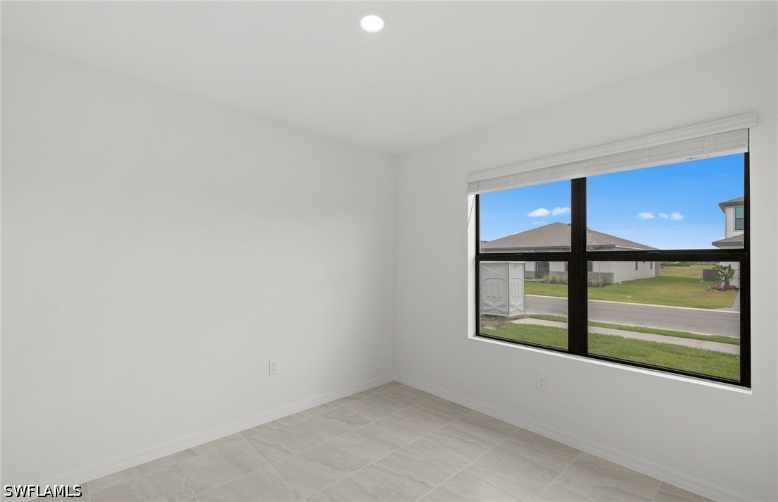 3 Bed Waterfront Home for Sale in Lehigh Acres, photo 7
