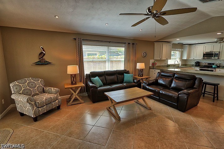 3 Bed Pool Home for Sale in Naples Park, photo 7