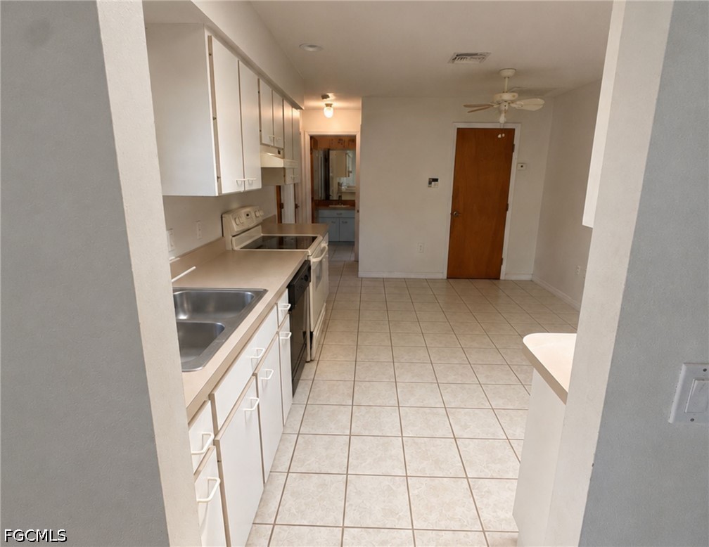 3 Bed SingleFamilyResidence for Sale in Port Charlotte, photo 7