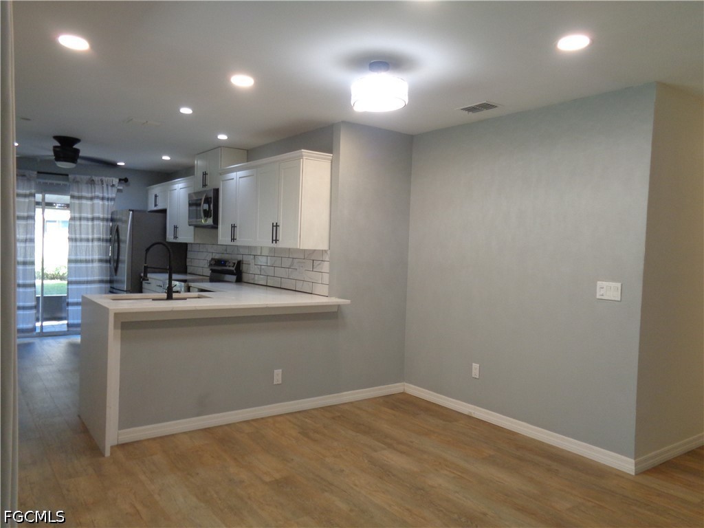 3 Bed SingleFamilyResidence for Sale in Royal Woods, photo 7
