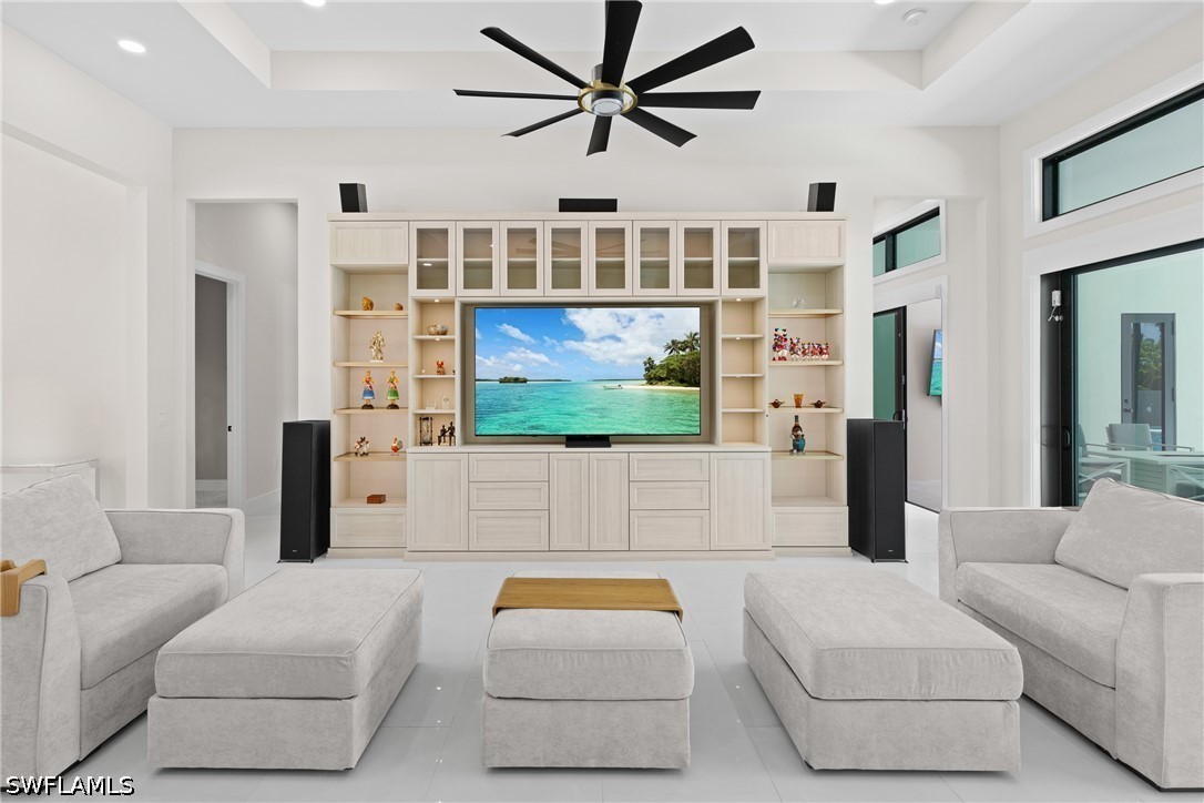 5 Bed Pool Home for Sale in Naples Park, photo 7