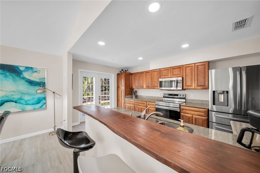 3 Bed SingleFamilyResidence for Sale in The Meadow, photo 7