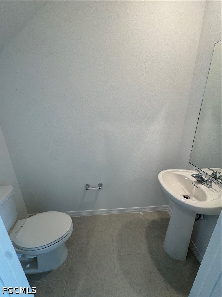 5 Bed Waterfront Home for Sale in Babcock, photo 7