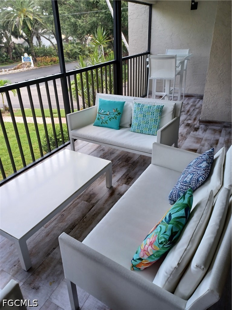 3 Bed Condominium for Sale in Steamboat Bend, photo 7