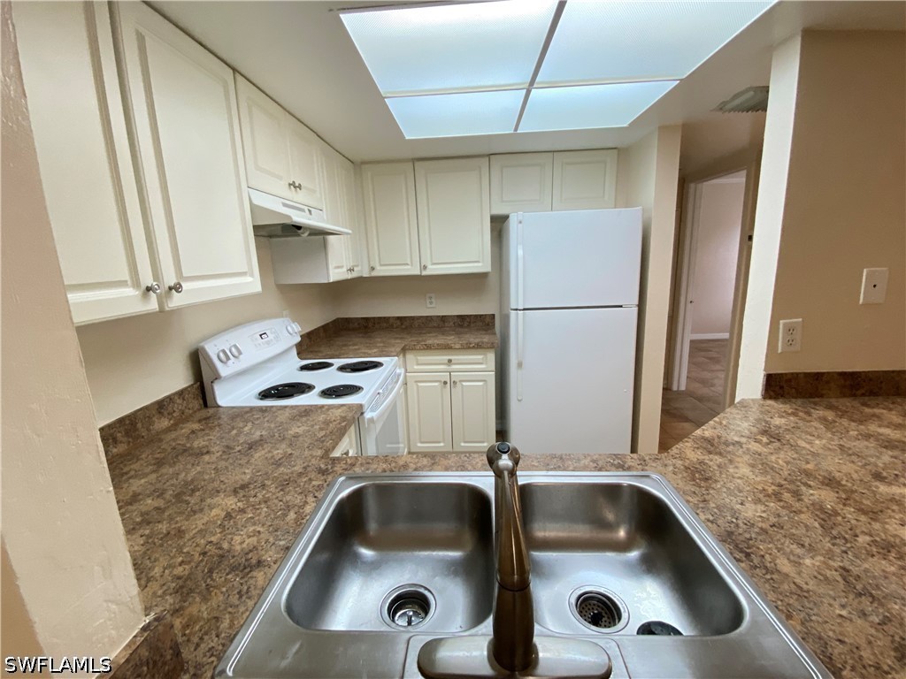 1 Bed Condominium for Sale in The Greens, photo 7