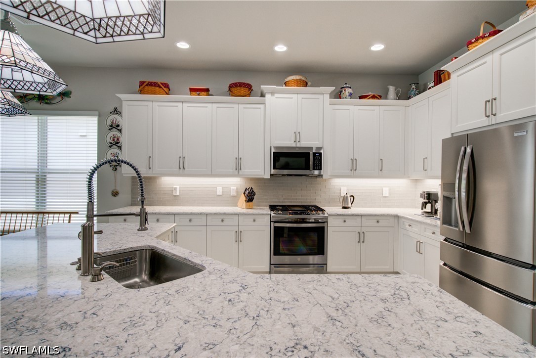 4 Bed Pool Home for Sale in Valencia Bonita, photo 7