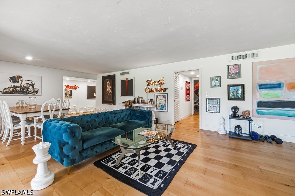 2 Bed Condominium for Sale in Naples, photo 7