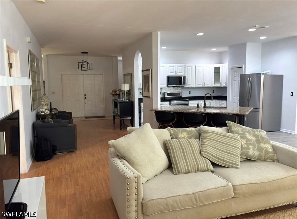 3 Bed SingleFamilyResidence for Sale in Lehigh Acres, photo 7