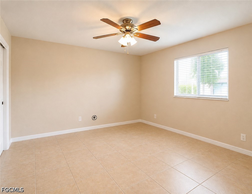 3 Bed Pool Home for Sale in Cape Coral, photo 7