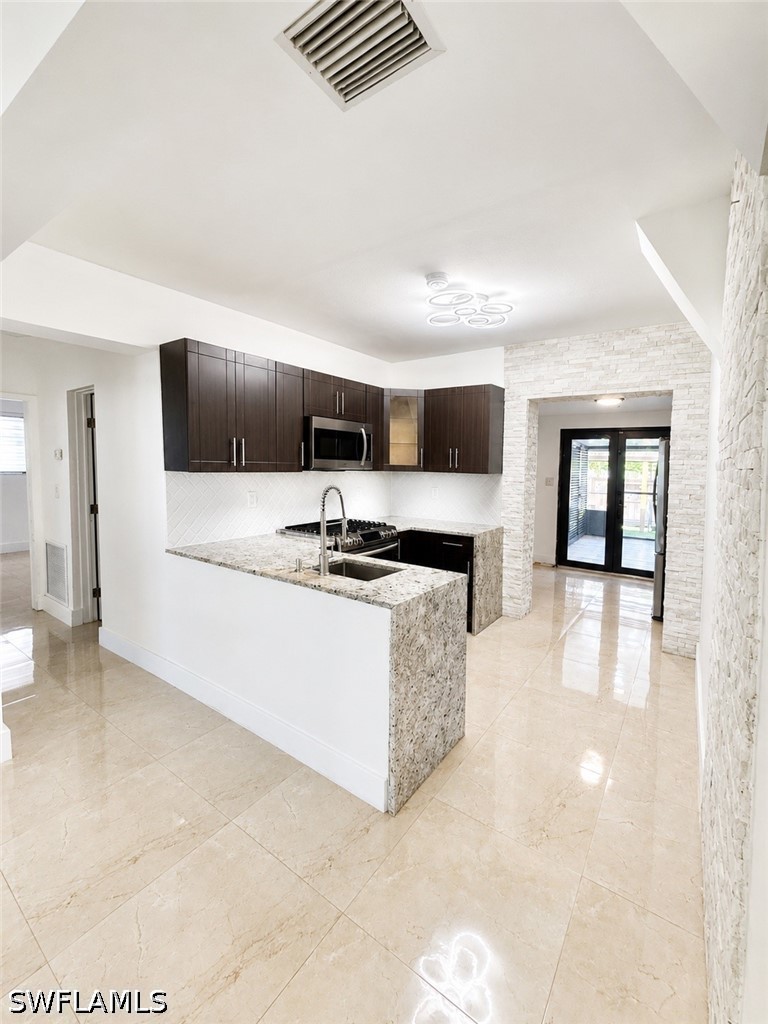4 Bed SingleFamilyResidence for Sale in Not Applicable, photo 7