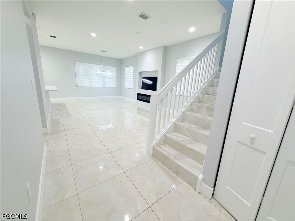 3 Bed SingleFamilyResidence for Sale in Naples, photo 7