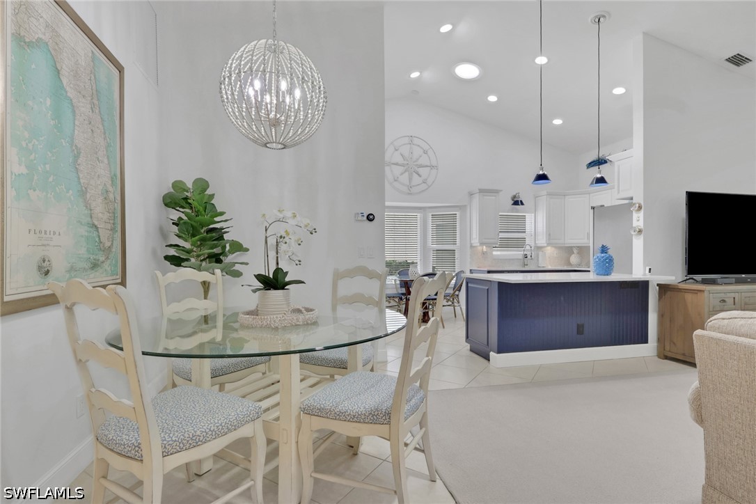 2 Bed SingleFamilyResidence for Sale in Naples, photo 7