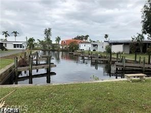 2 Bed Waterfront Home for Sale in Fort Myers, photo 7