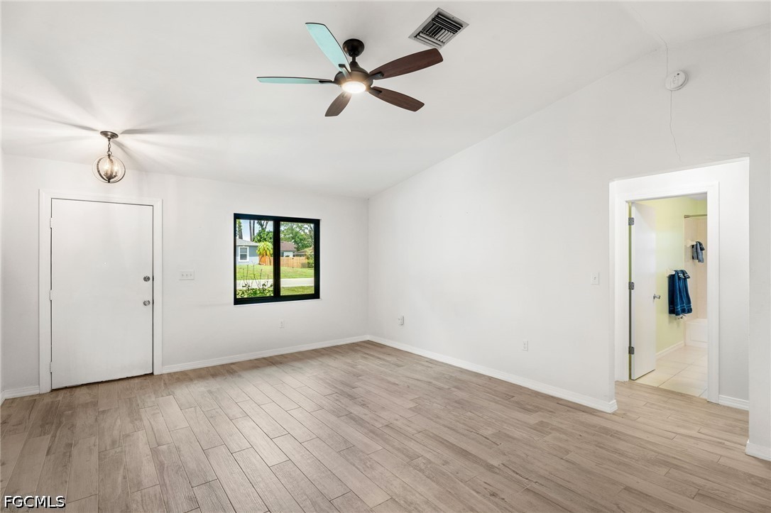 3 Bed SingleFamilyResidence for Sale in San Carlos Park, photo 7