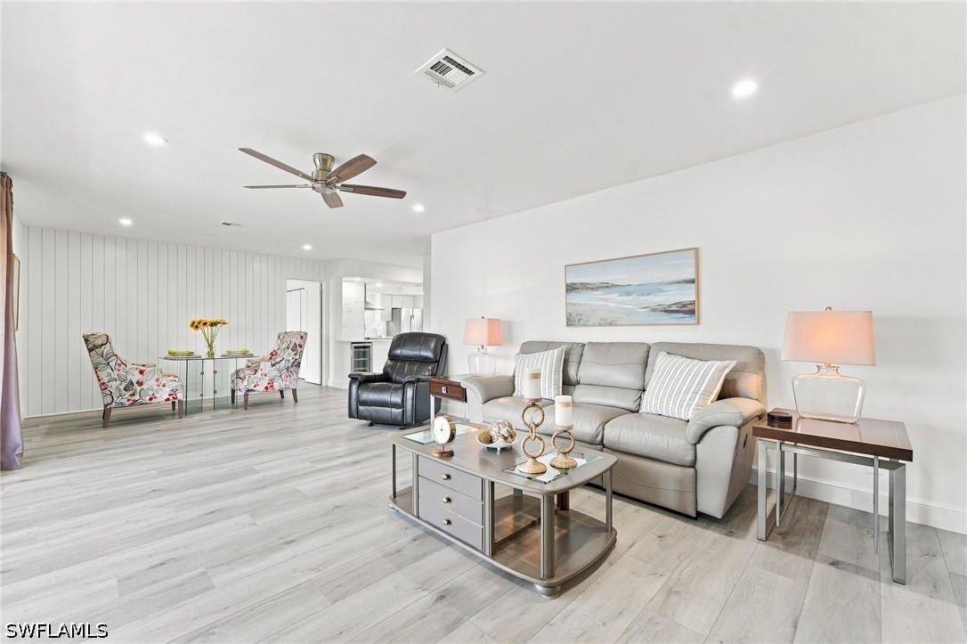 2 Bed Waterfront Home for Sale in Naples, photo 7
