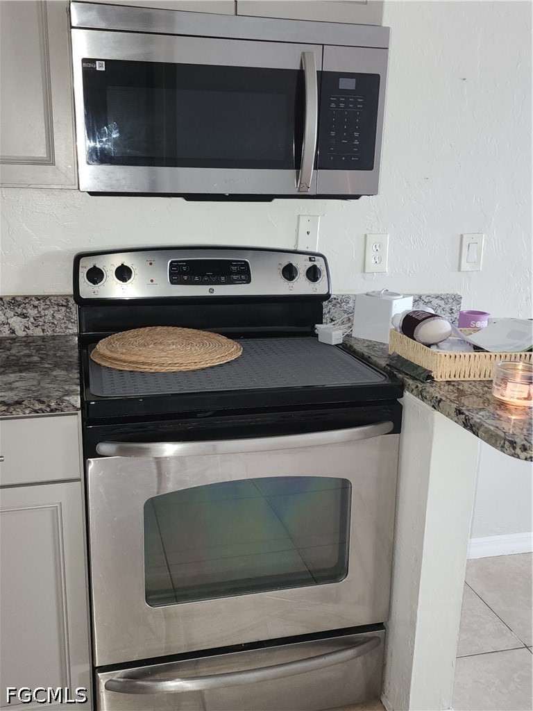 2 Bed Condominium for Sale in Cape Coral, photo 7