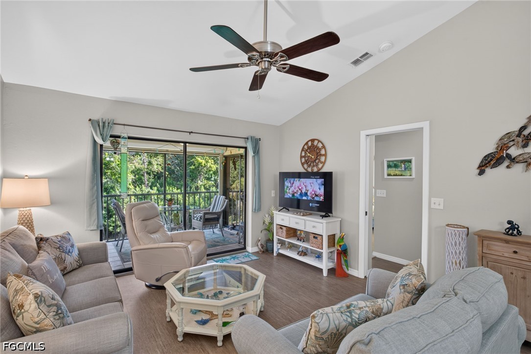 2 Bed Condominium for Sale in Fort Myers, photo 7