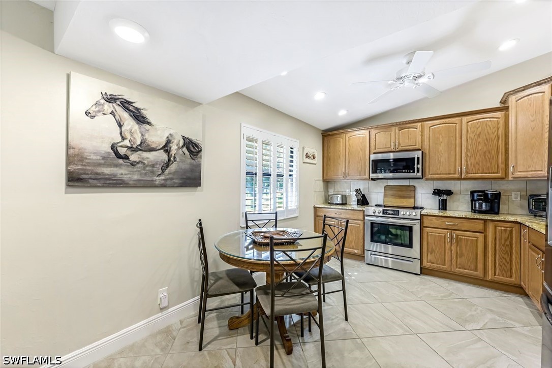 2 Bed Condominium for Sale in Fairway Oaks, photo 7