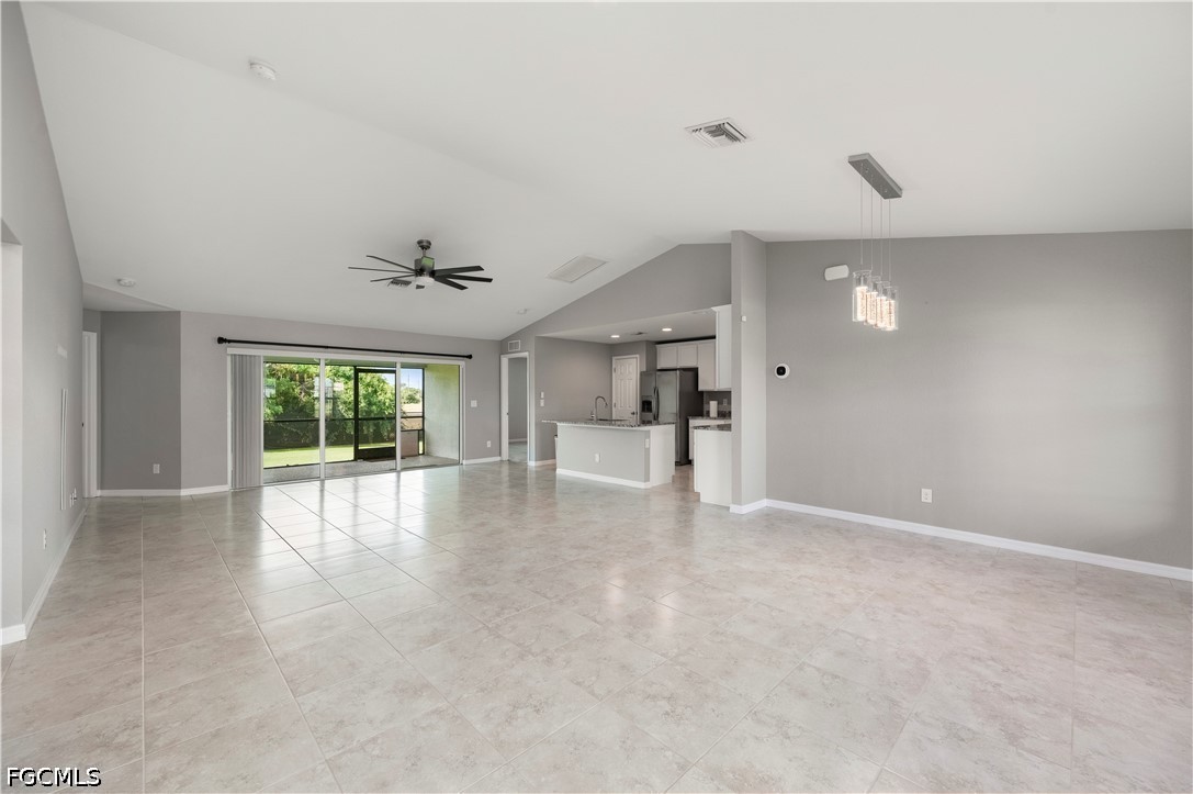 4 Bed SingleFamilyResidence for Sale in Cape Coral, photo 7