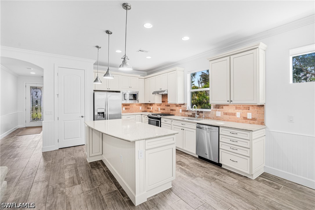 3 Bed SingleFamilyResidence for Sale in Estero, photo 7