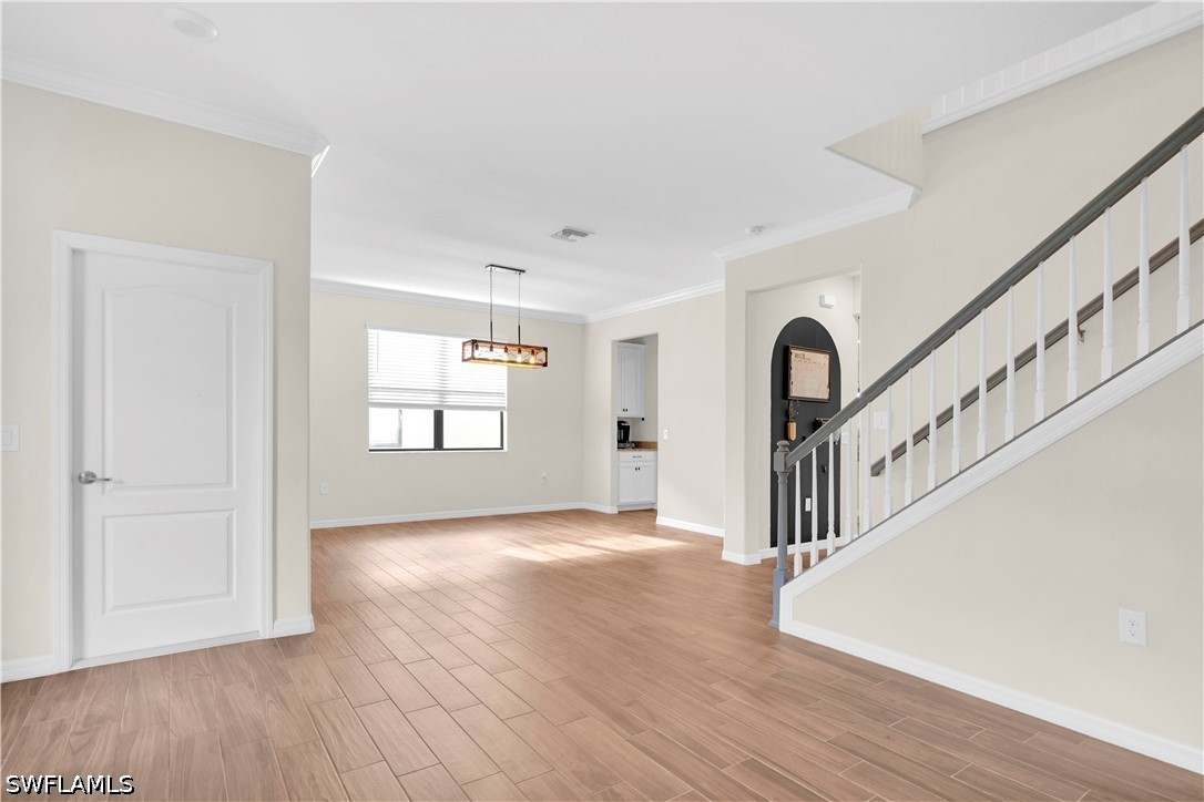 5 Bed SingleFamilyResidence for Sale in Fort Myers, photo 7