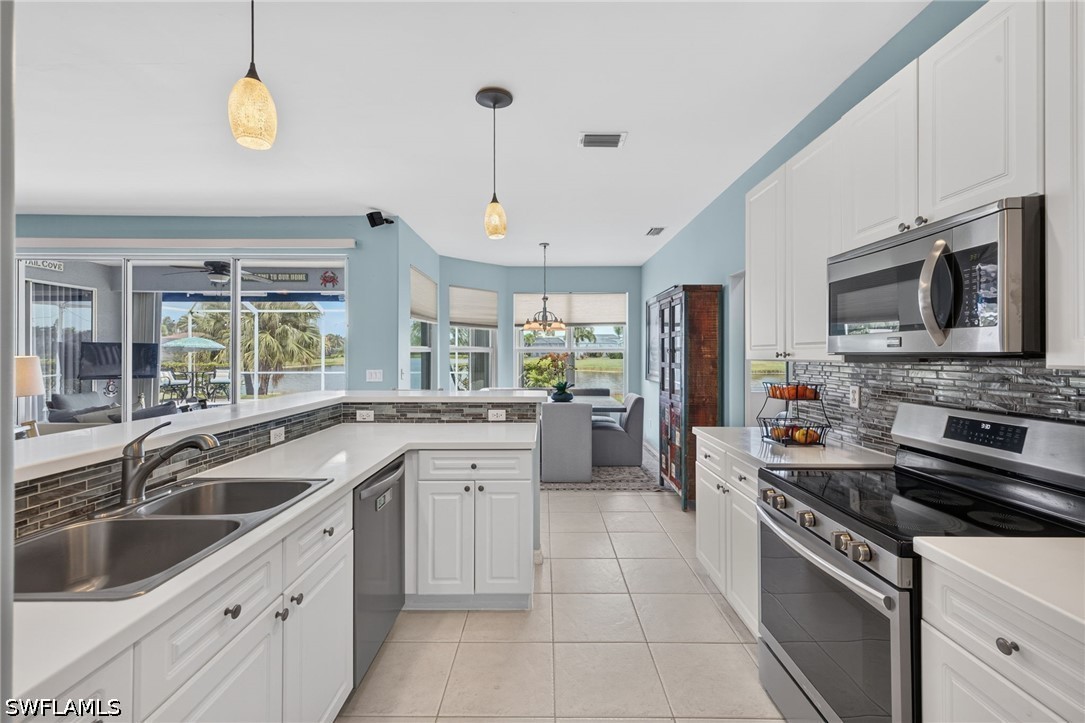 3 Bed Pool Home for Sale in Meadowbrook, photo 7