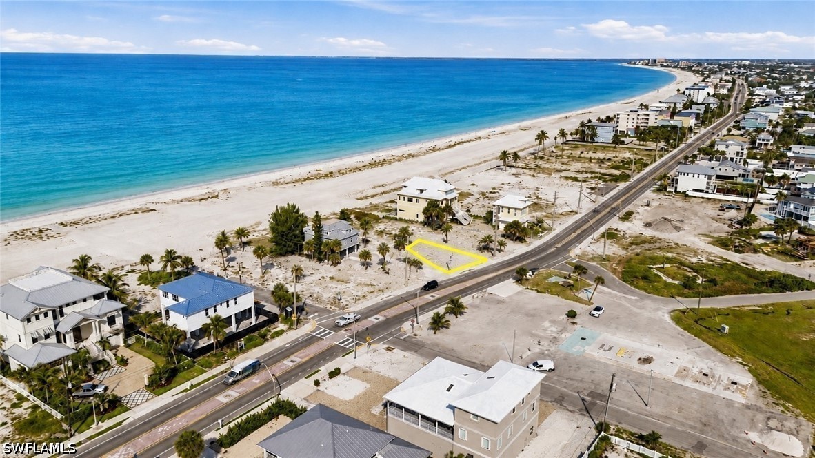 Waterfront Home for Sale in Mcphie Park, photo 7