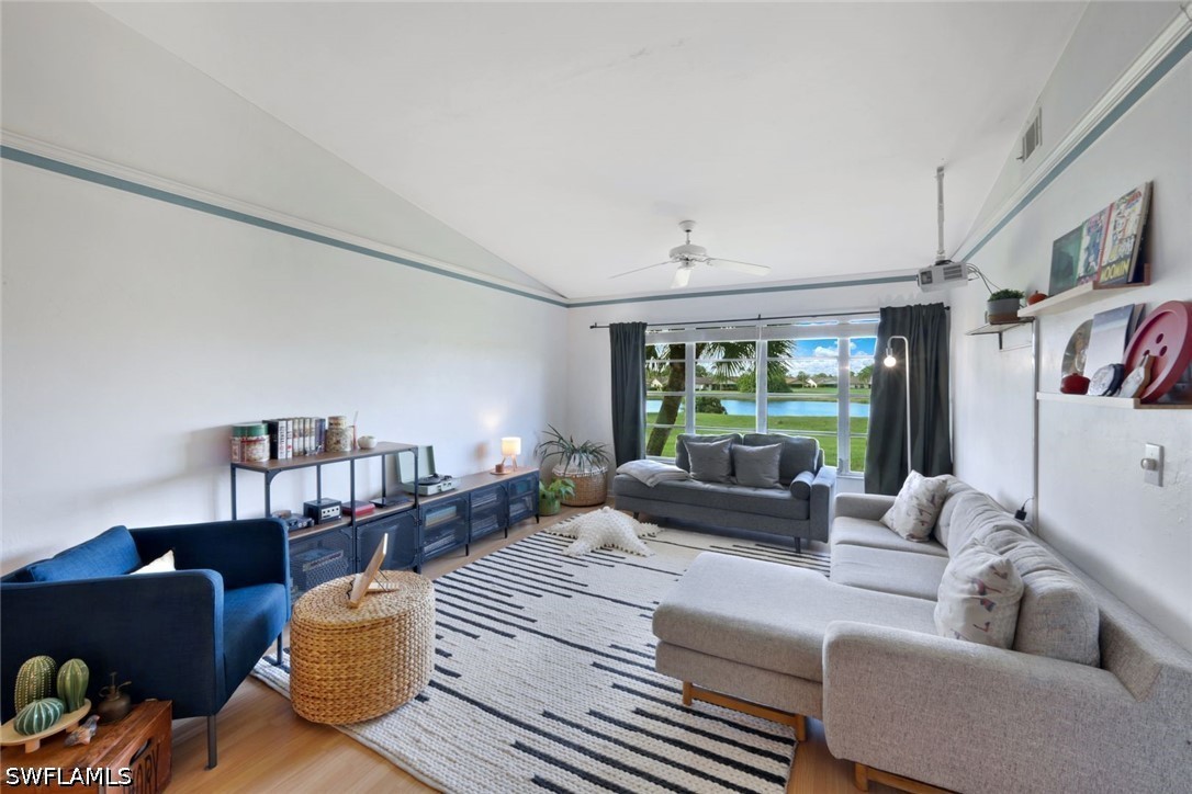 2 Bed Condominium for Sale in Winterpark, photo 7