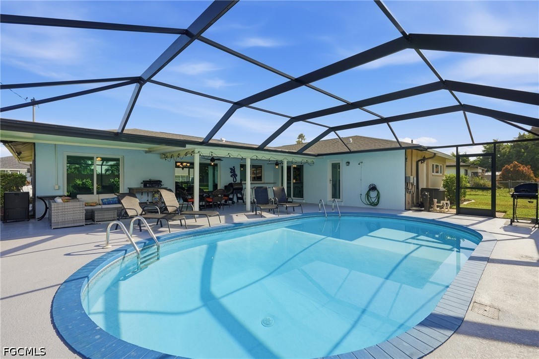 3 Bed Pool Home for Sale in Cape Coral, photo 7