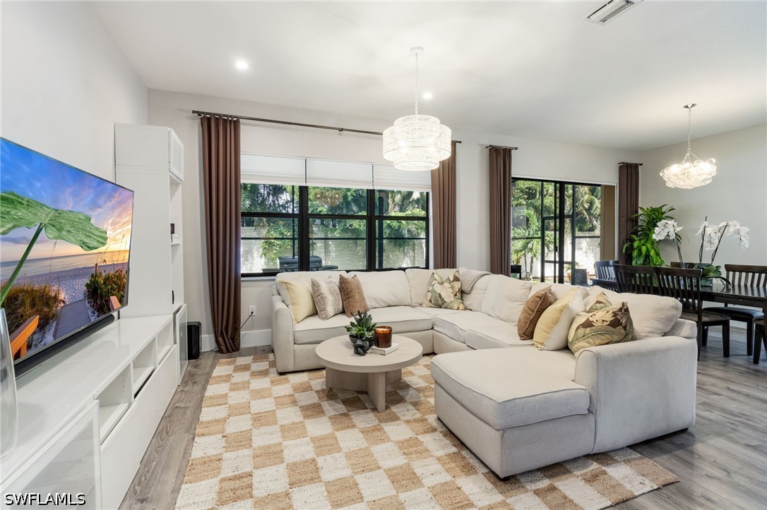 3 Bed SingleFamilyResidence for Sale in Naples, photo 7