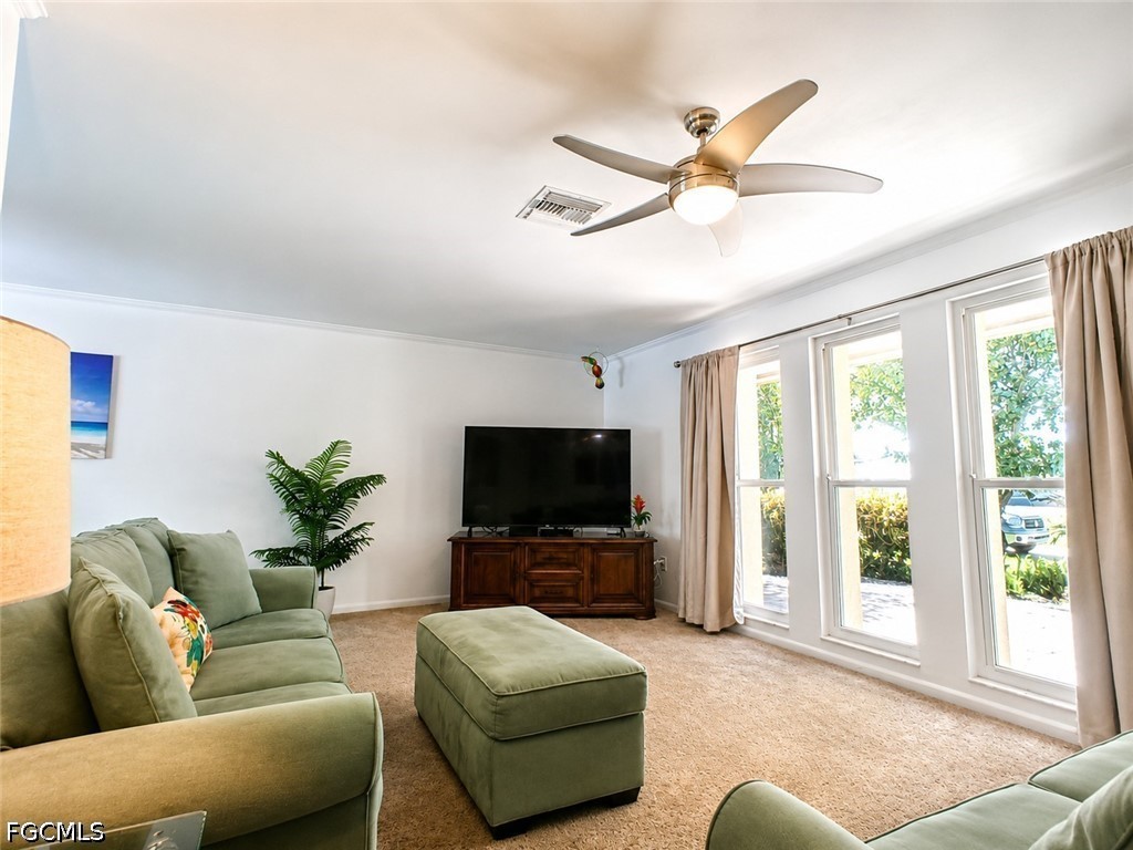 3 Bed Pool Home for Sale in Cape Coral, photo 7