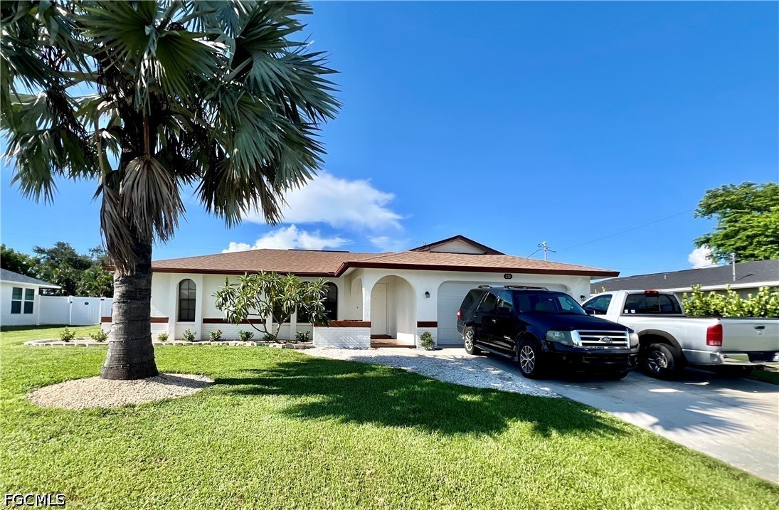 3 Bed SingleFamilyResidence for Sale in Cape Coral, photo 7
