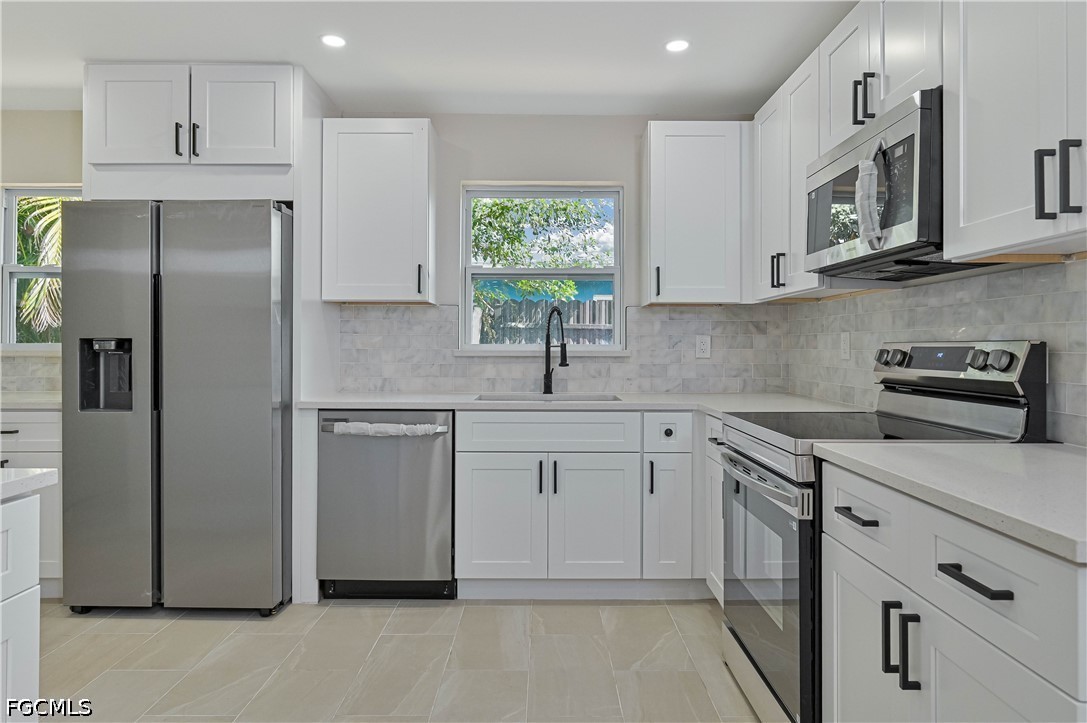 4 Bed SingleFamilyResidence for Sale in Rainbow Groves, photo 7