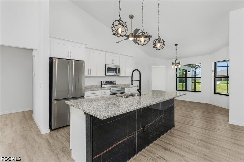 3 Bed Pool Home for Sale in Cape Coral, photo 7