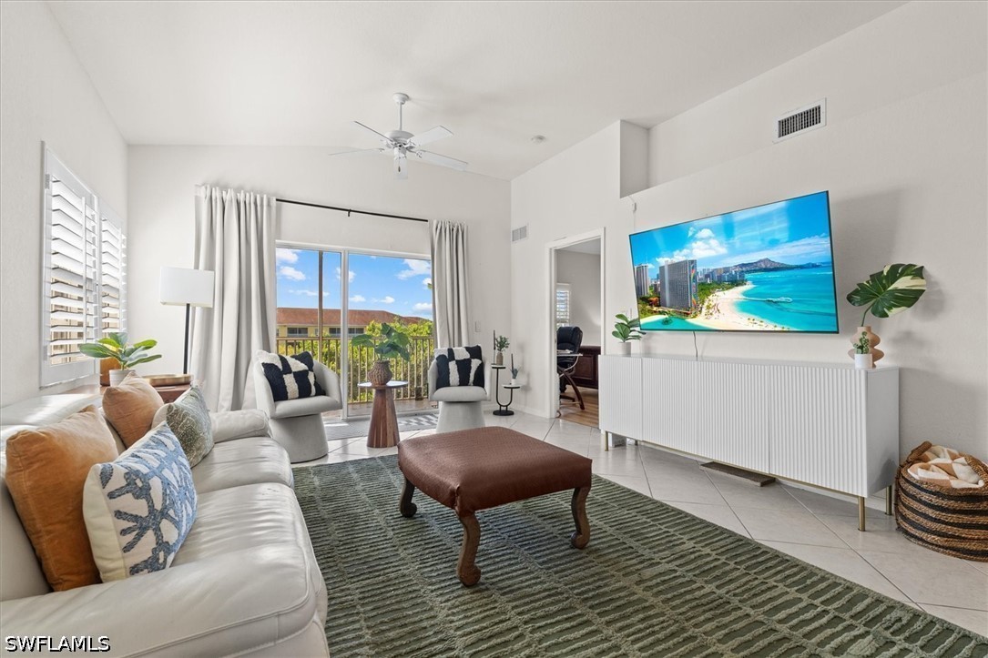 3 Bed Pool Home for Sale in Botanical Place, photo 7