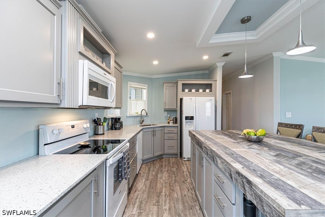 3 Bed ManufacturedHome for Sale in Naples, photo 7