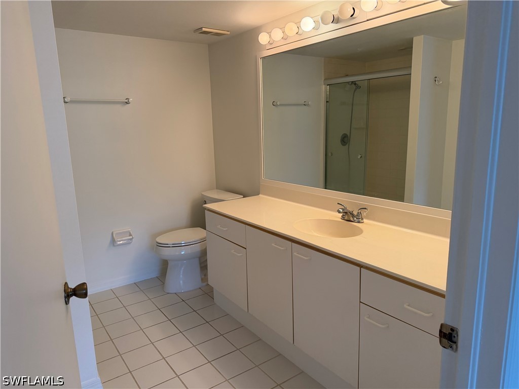 2 Bed Condominium for Sale in Naples, photo 7