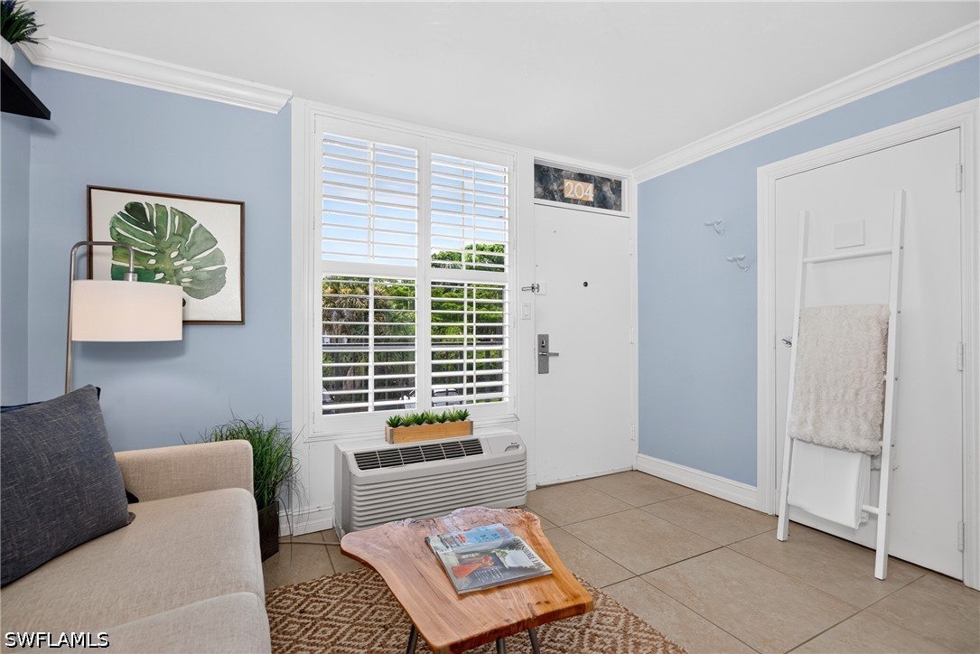 1 Bed Condominium for Sale in Naples, photo 7