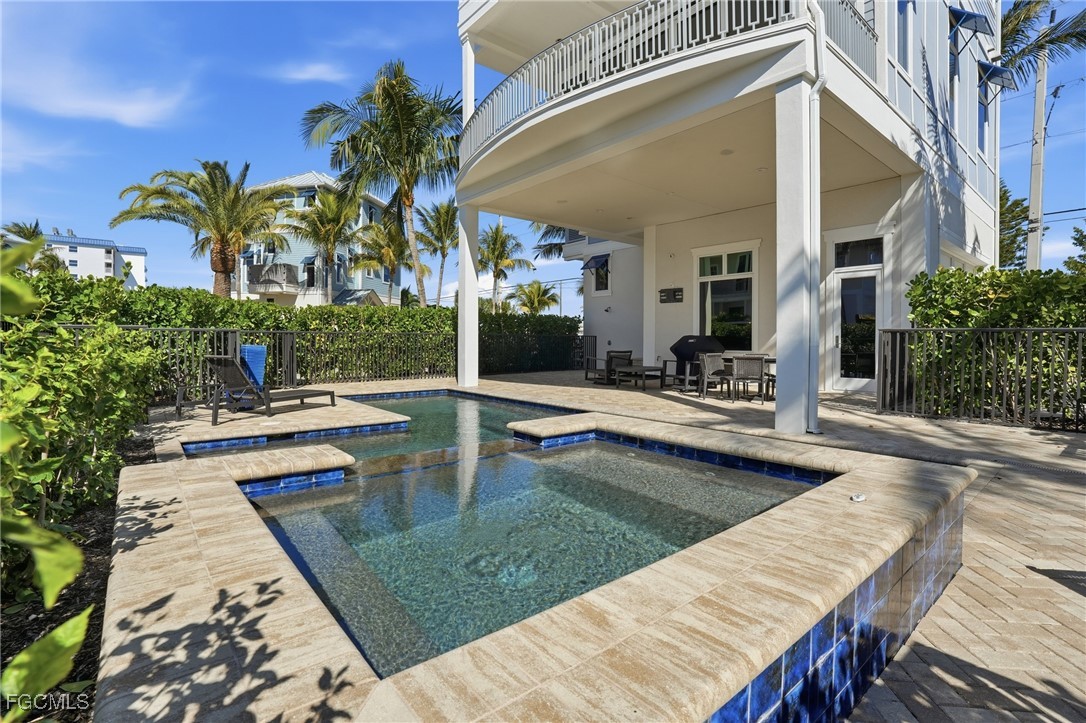 3 Bed Pool Home for Sale in Turtle Walk, photo 8