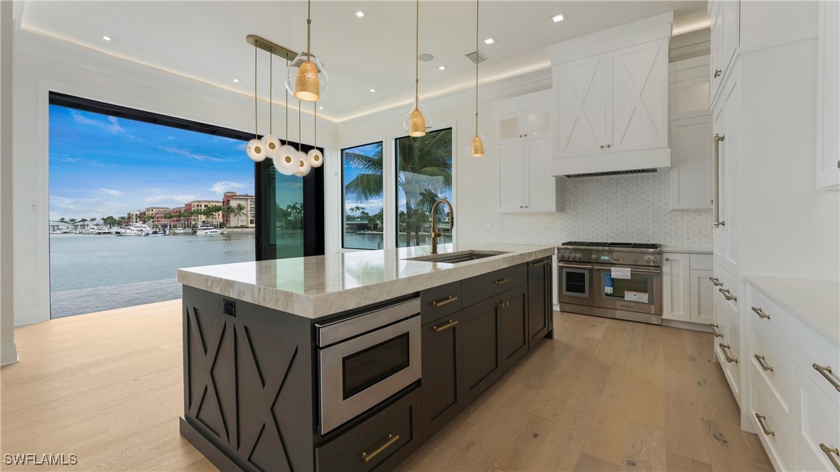 4 Bed Pool Home for Sale in Marco Island, photo 8